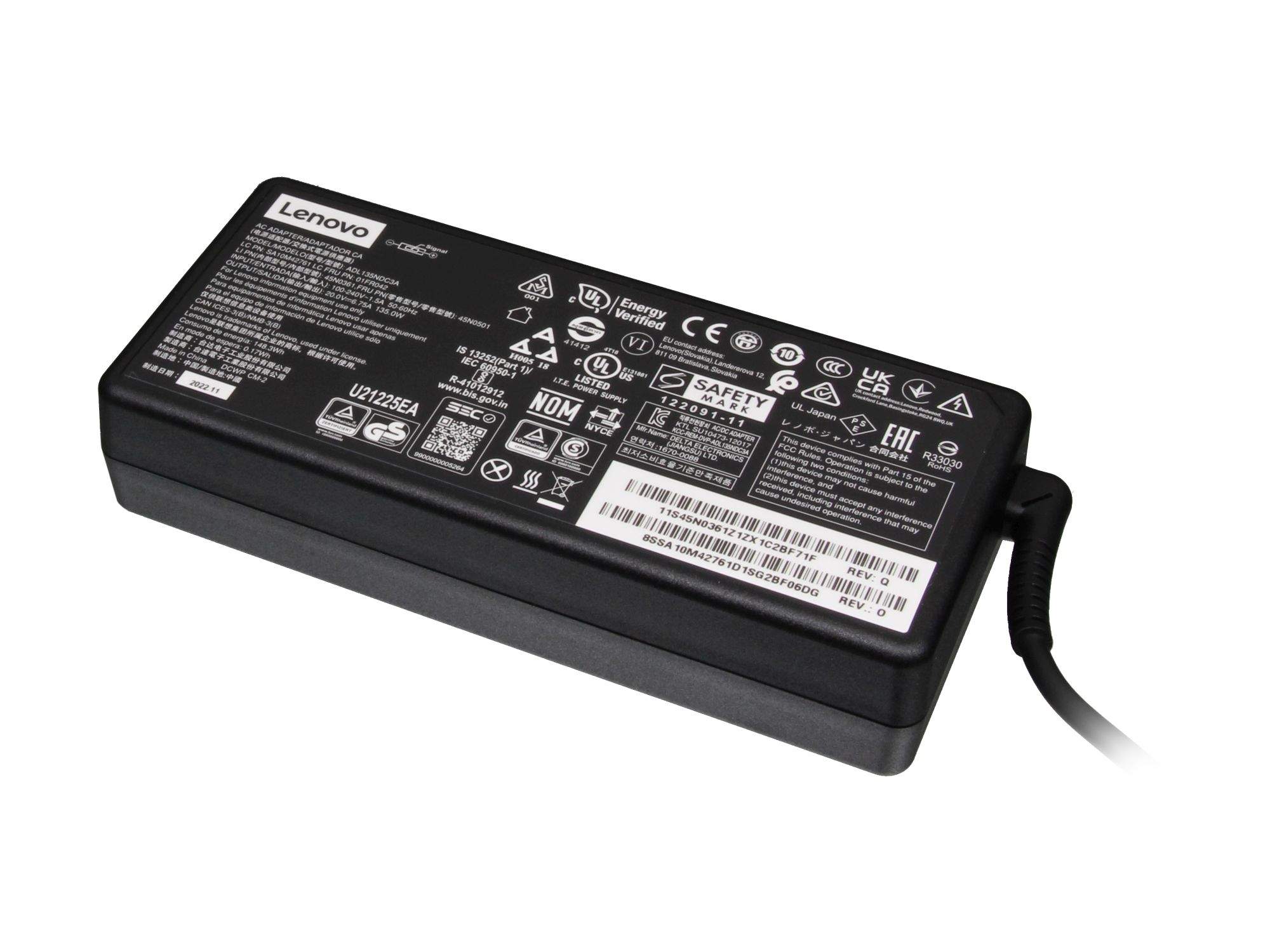 LENOVO AC Adapter (20V 6,75A) (01FR042)